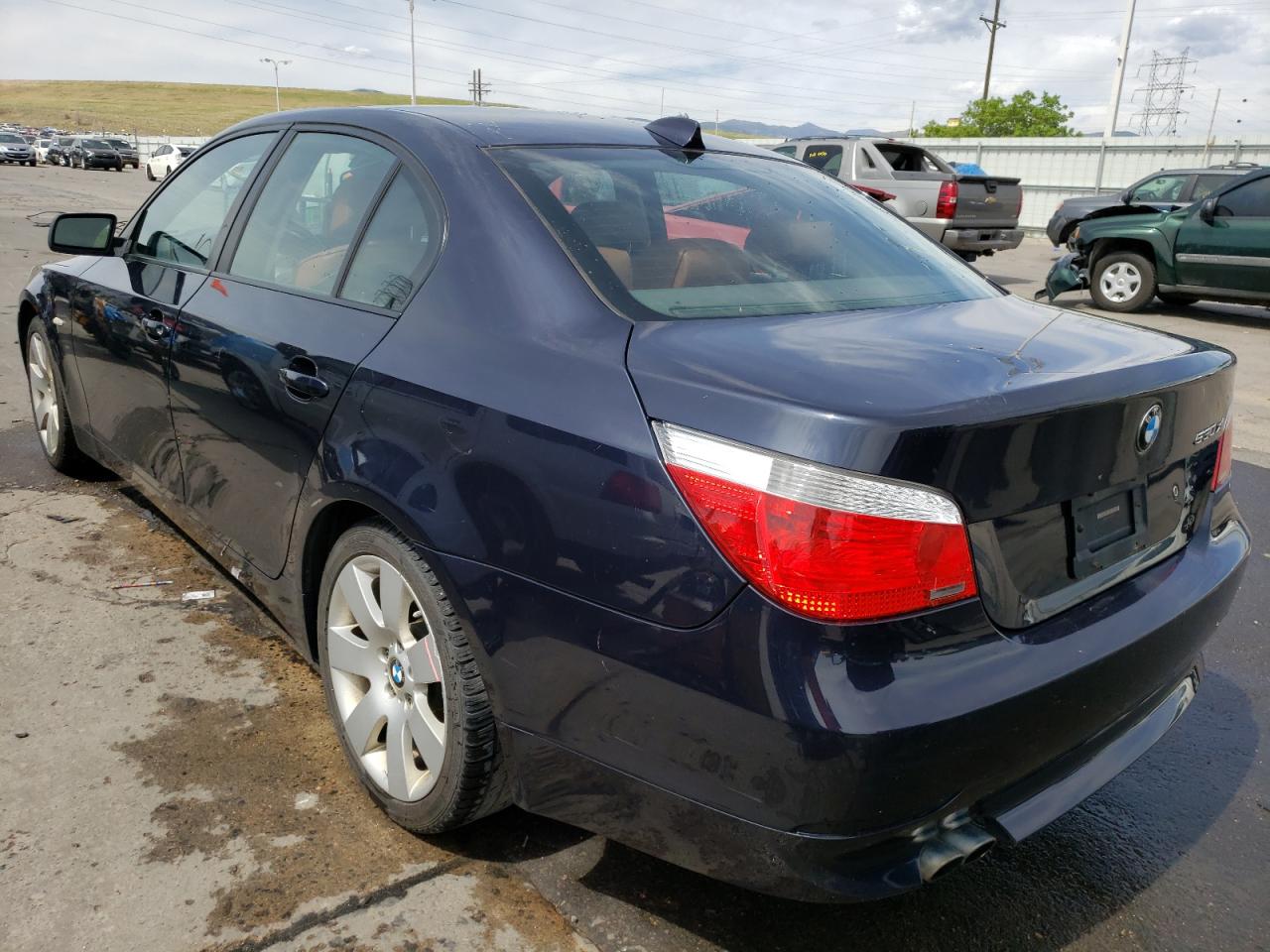 Photo 3 from auction – 2007 BMW 530 XI with VIN WBANF73517CU27973