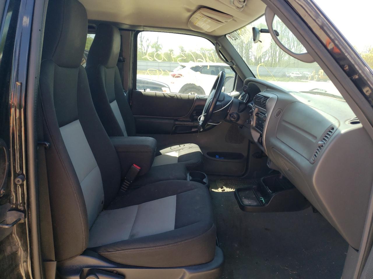 Photo 5 from auction – 2004 FORD RANGER SUP with VIN 1FTZR45EX4PA88223
