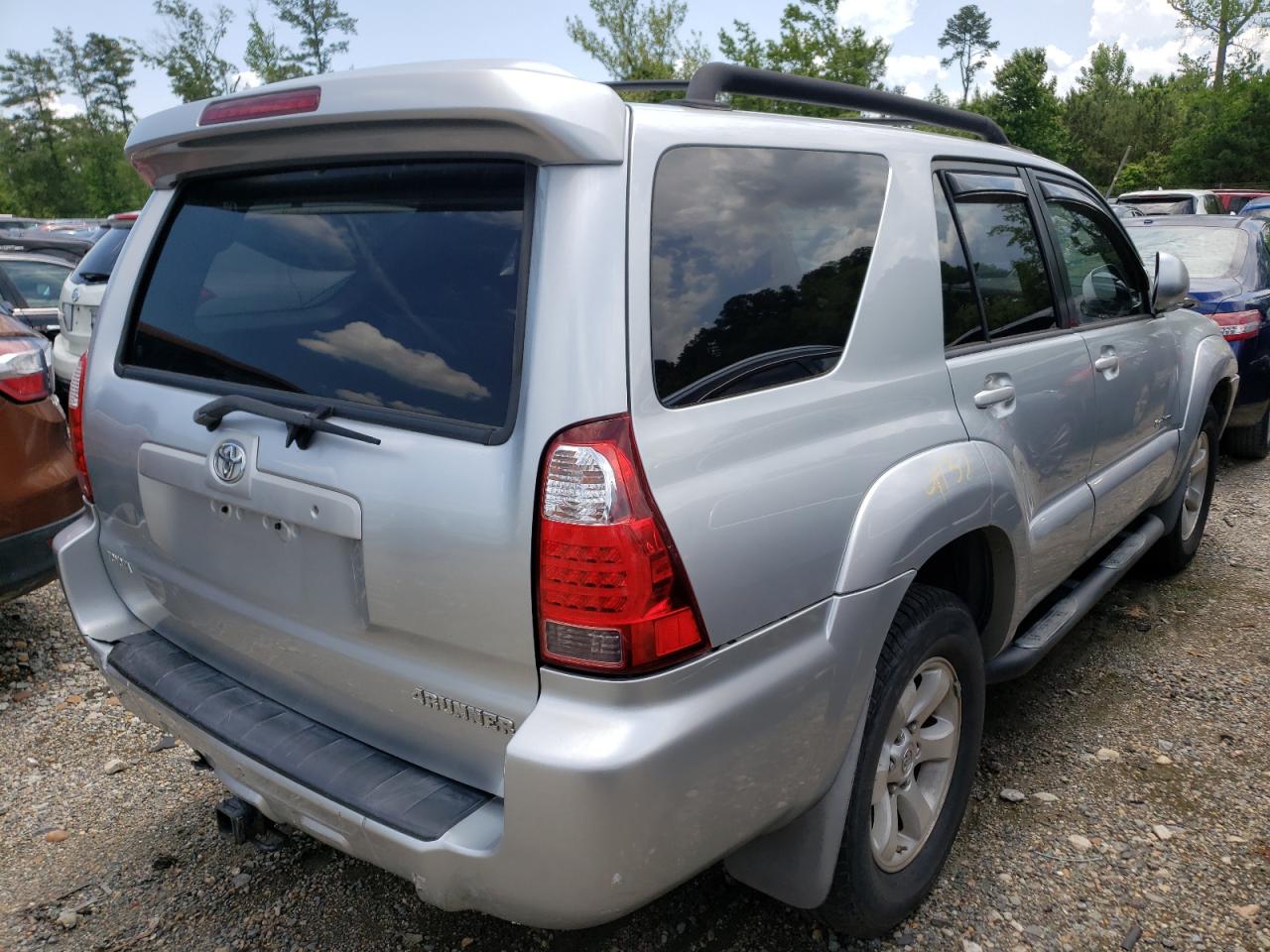 Photo 4 from auction – 2007 TOYOTA 4RUNNER SR with VIN JTEZU14R870086612