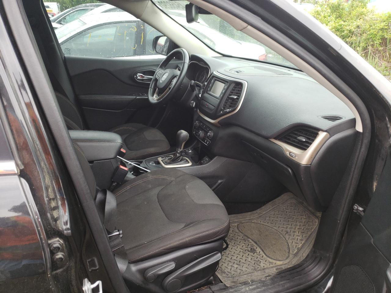 Photo 5 from auction – 2015 JEEP CHEROKEE L with VIN 1C4PJMCB0FW787702