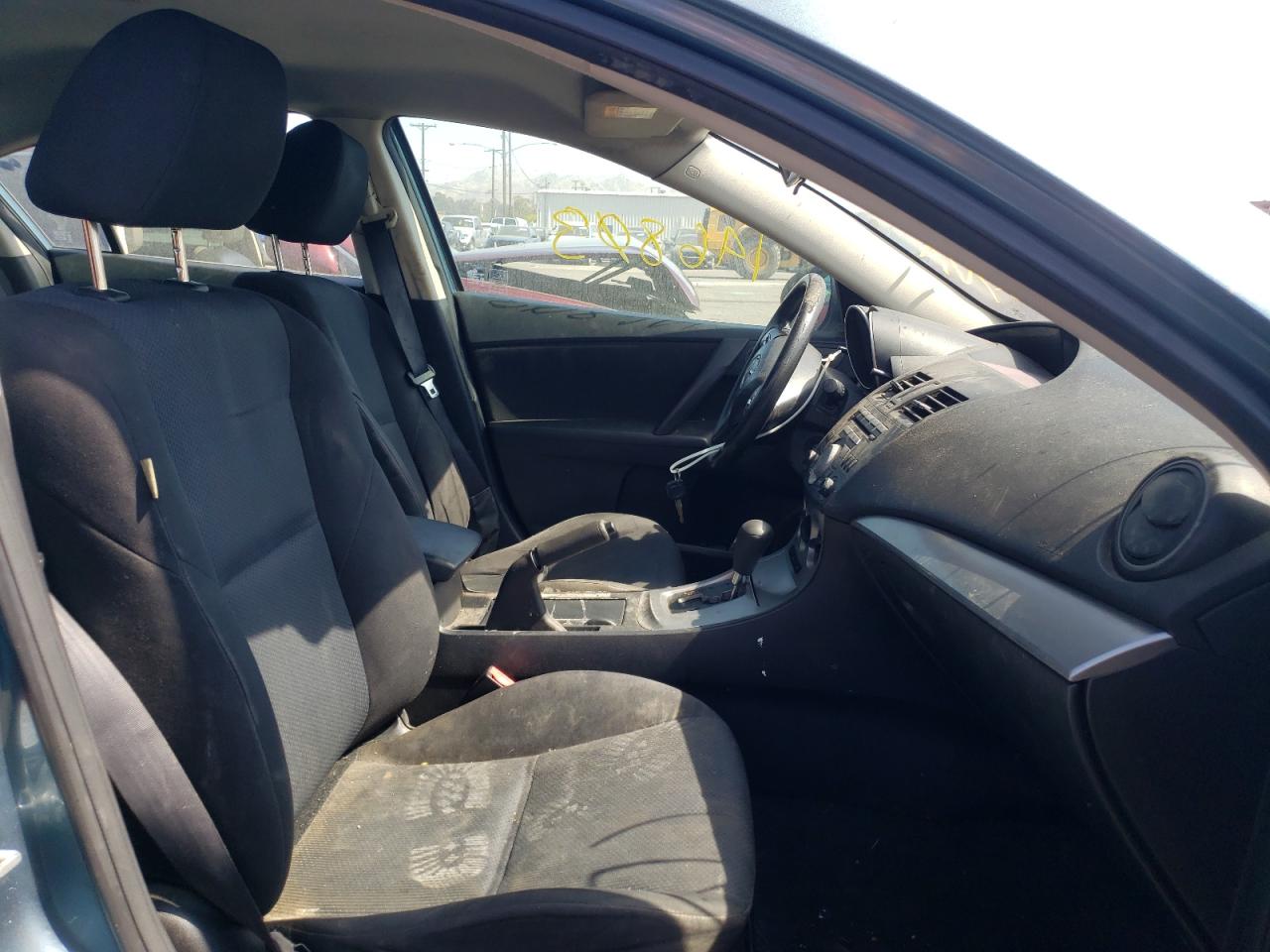 Photo 5 from auction – 2010 MAZDA 3 I with VIN JM1BL1SG1A1304286