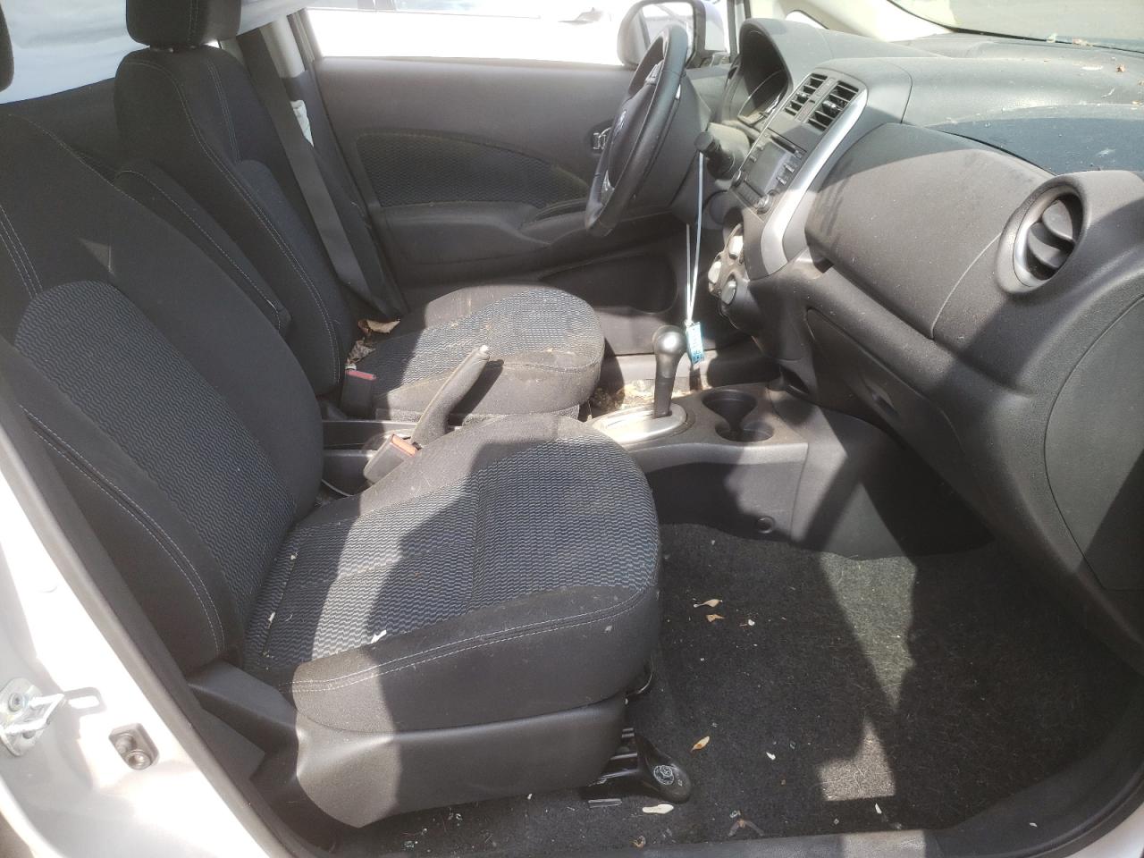 Photo 5 from auction – 2014 NISSAN VERSA NOTE with VIN 3N1CE2CP6EL434326