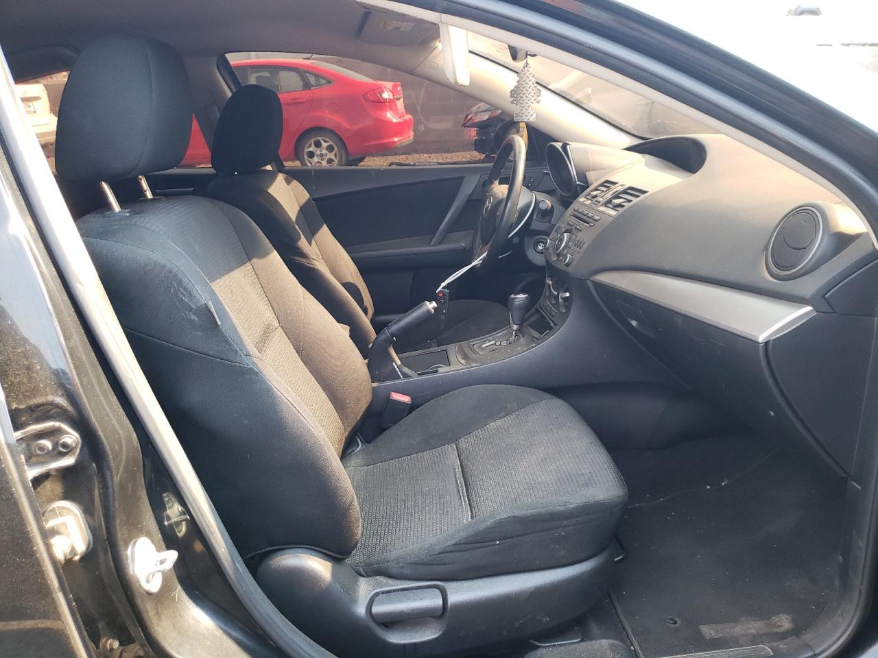 Photo 18 from auction – 2012 MAZDA 3 I with VIN JM1BL1V89C1696523