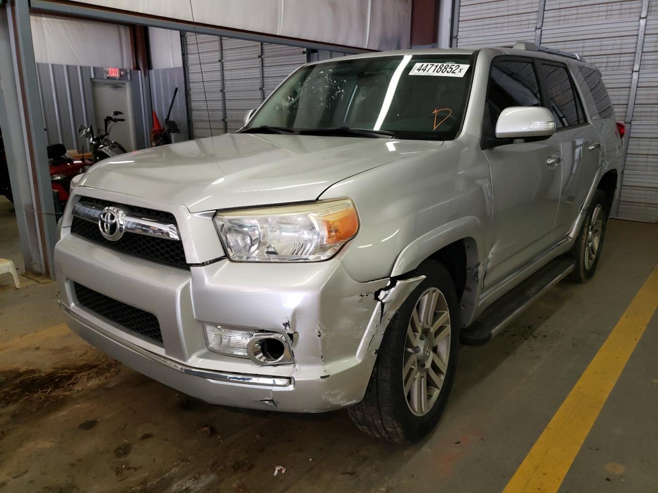Photo 9 from auction – 2011 TOYOTA 4RUNNER SR with VIN JTEBU5JRXB5041597