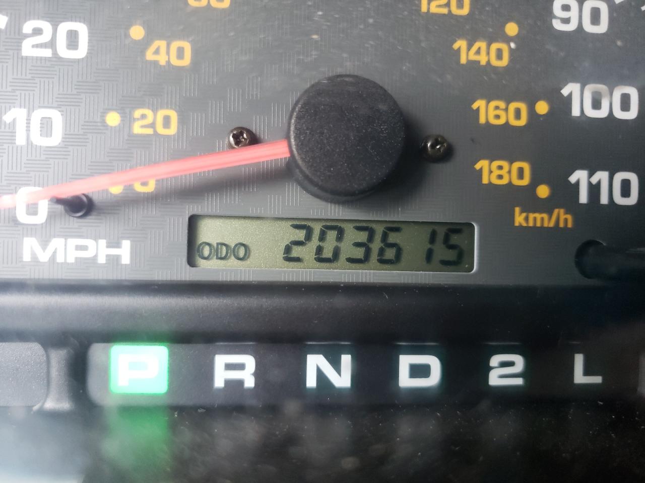Photo 8 from auction – 2002 TOYOTA 4RUNNER SR with VIN JT3GN86R520235022