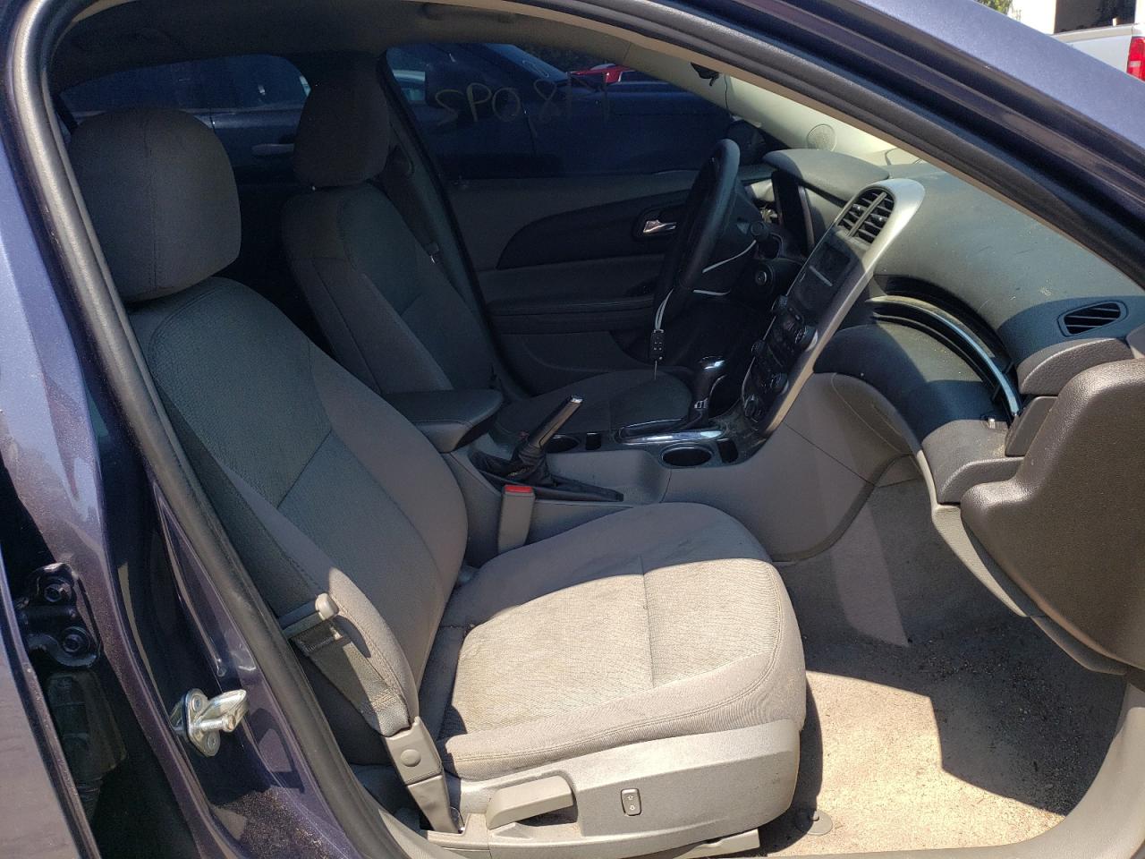 Photo 5 from auction – 2014 CHEVROLET MALIBU LS with VIN 1G11B5SLXEF223095