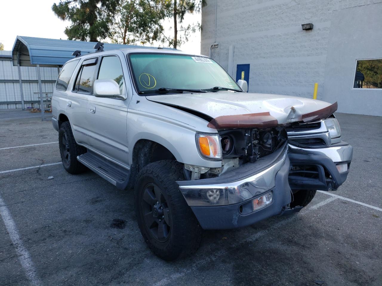 TOYOTA 4RUNNER SR 2002 with VIN JT3GN86R520235022 - Photo from auction