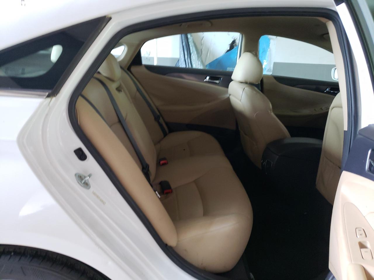 Zdjęcie 6 z aukcji – 2012 HYUNDAI SONATA HYB z VIN KMHEC4A45CA034418