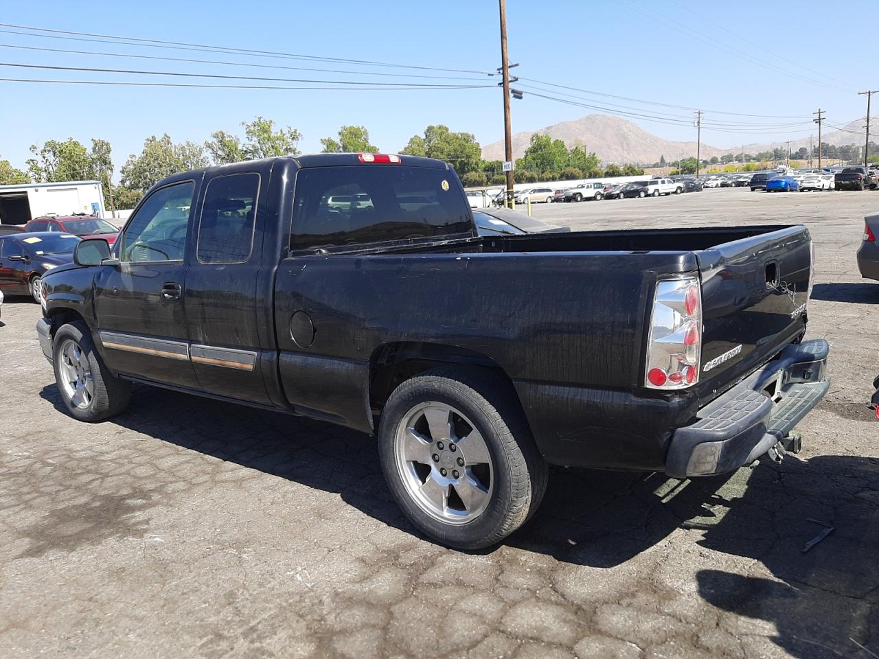 Photo 3 from auction – 2005 CHEVROLET SILVERADO with VIN 2GCEC19T451250871
