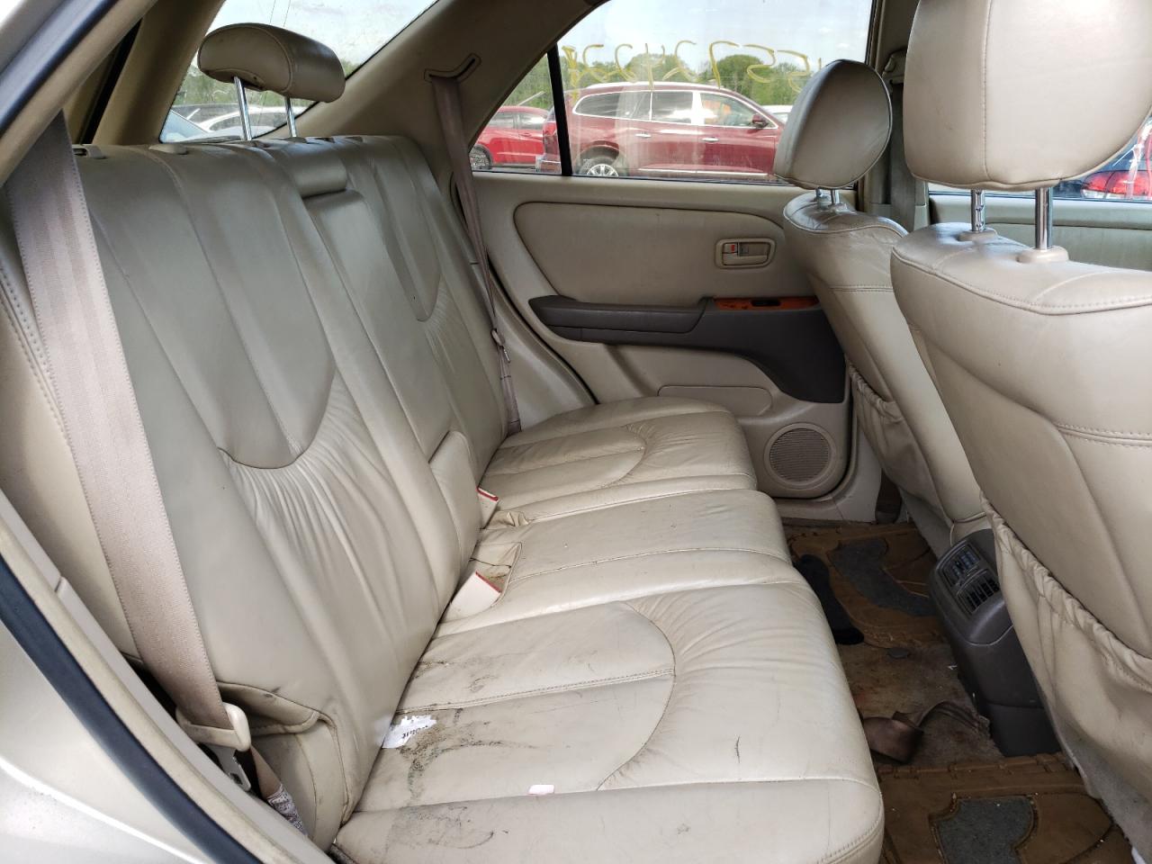 Photo 6 from auction – 2000 LEXUS RX 300 with VIN JT6HF10U6Y0111939