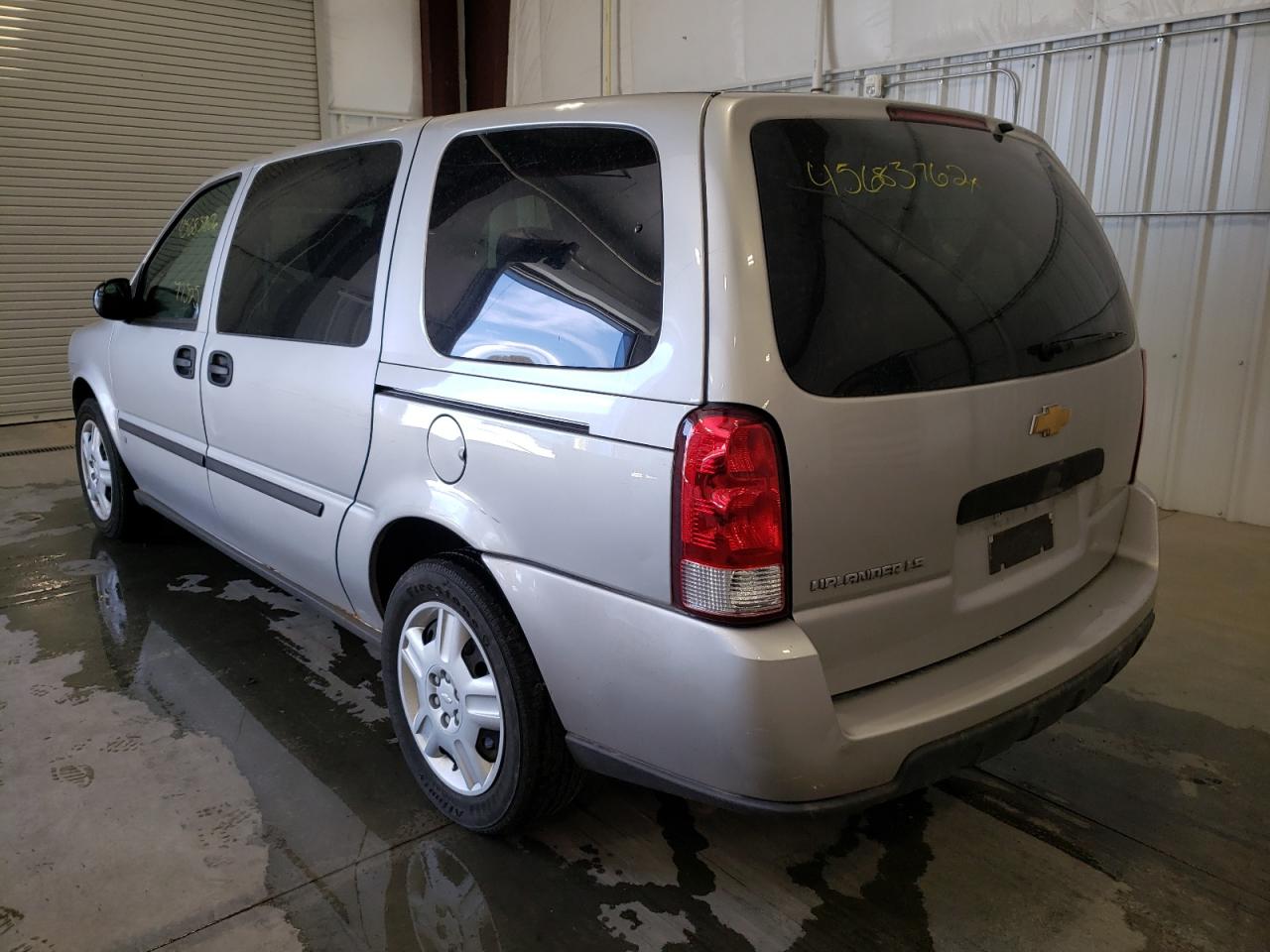 Photo 3 from auction – 2008 CHEVROLET UPLANDER L with VIN 1GNDV23118D208600