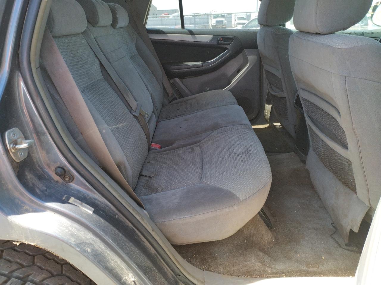 Photo 6 from auction – 2003 TOYOTA 4RUNNER SR with VIN JTEBT14RX30011344