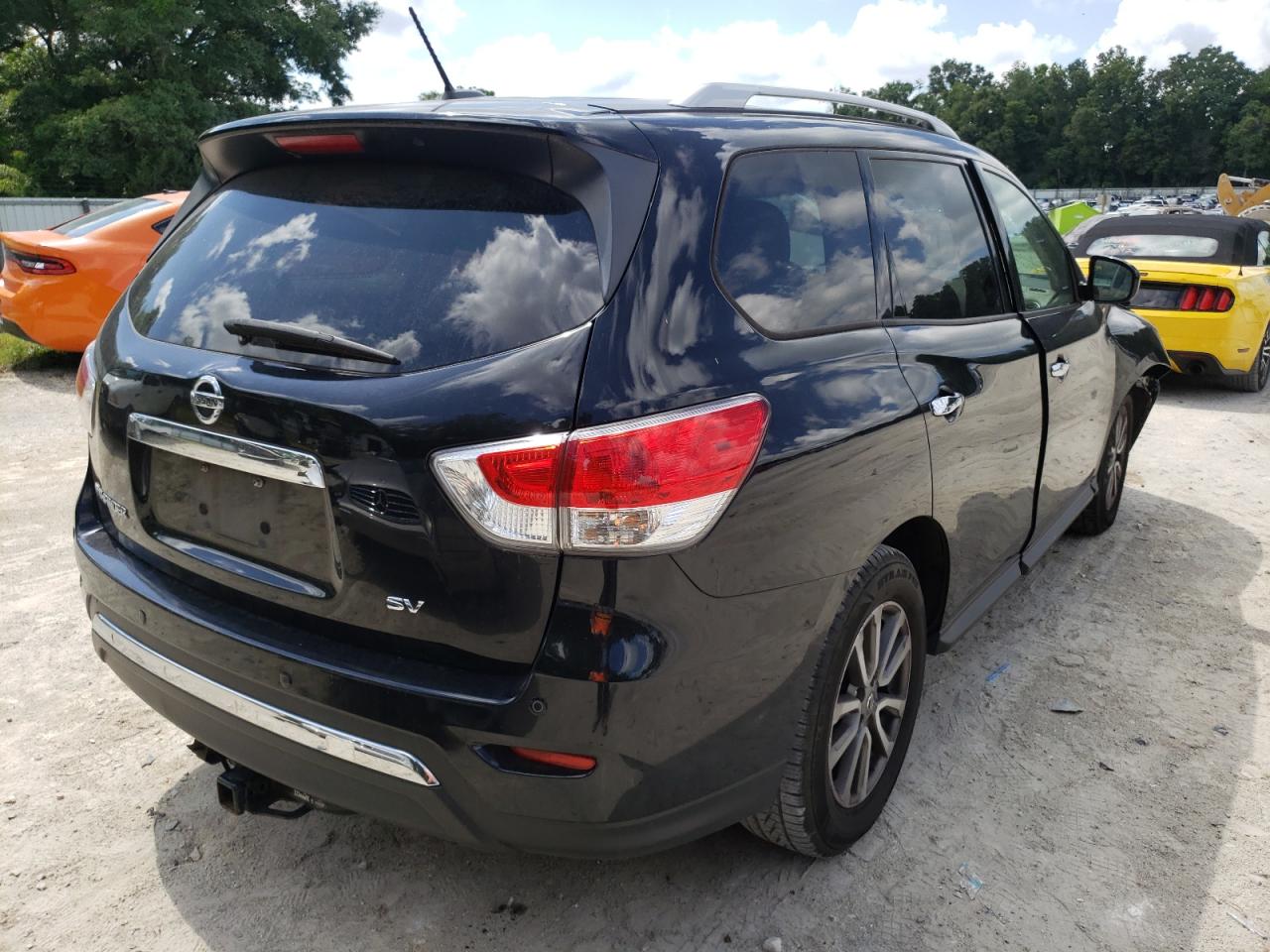 Photo 4 from auction – 2015 NISSAN PATHFINDER with VIN 5N1AR2MN6FC617708
