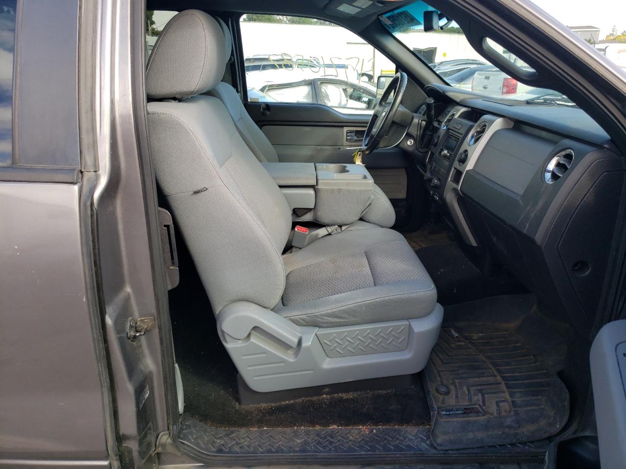 Photo 5 from auction – 2011 FORD F150 SUPER with VIN 1FTFX1EF1BKD71605