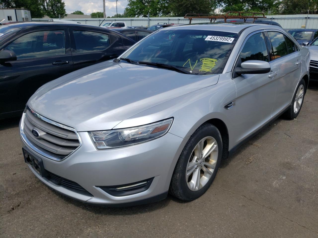 Photo 2 from auction – 2013 FORD TAURUS SEL with VIN 1FAHP2E89DG187718