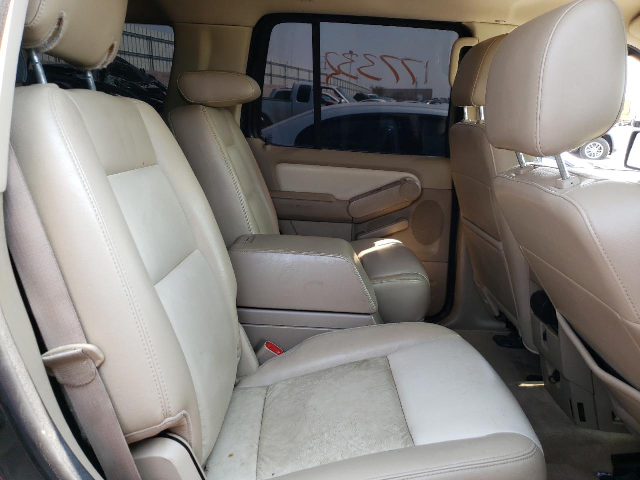 Photo 6 from auction – 2007 FORD EXPLORER E with VIN 1FMEU74E67UB70435