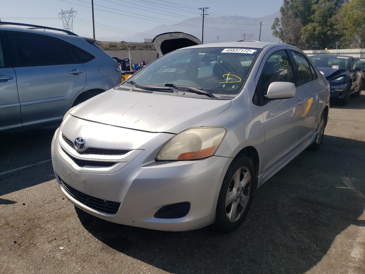 Photo 2 from auction – 2007 TOYOTA YARIS with VIN JTDBT923971129032