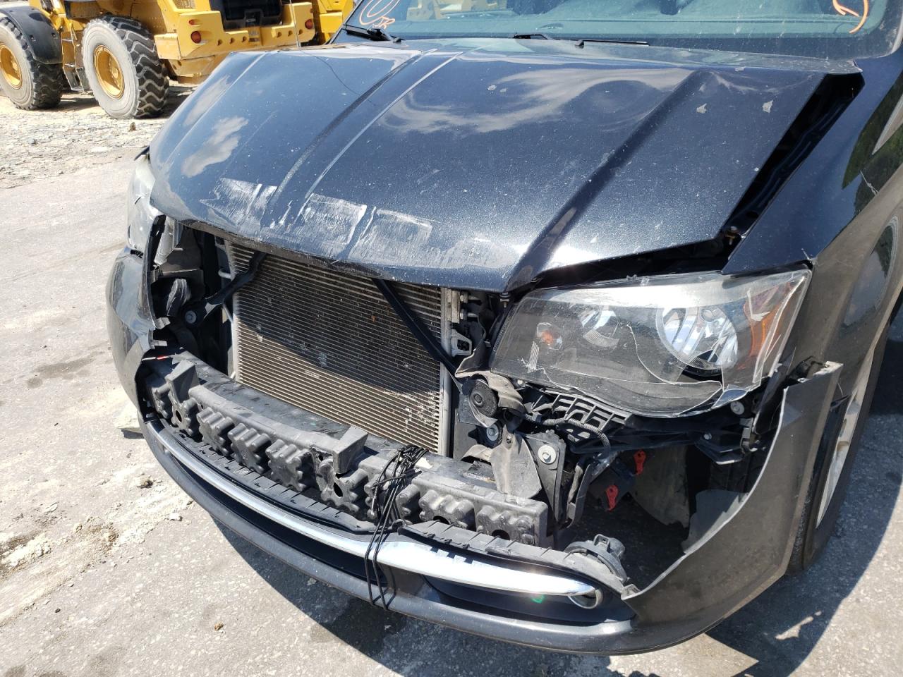Photo 9 from auction – 2014 CHRYSLER TOWN & COU with VIN 2C4RC1HG2ER191715