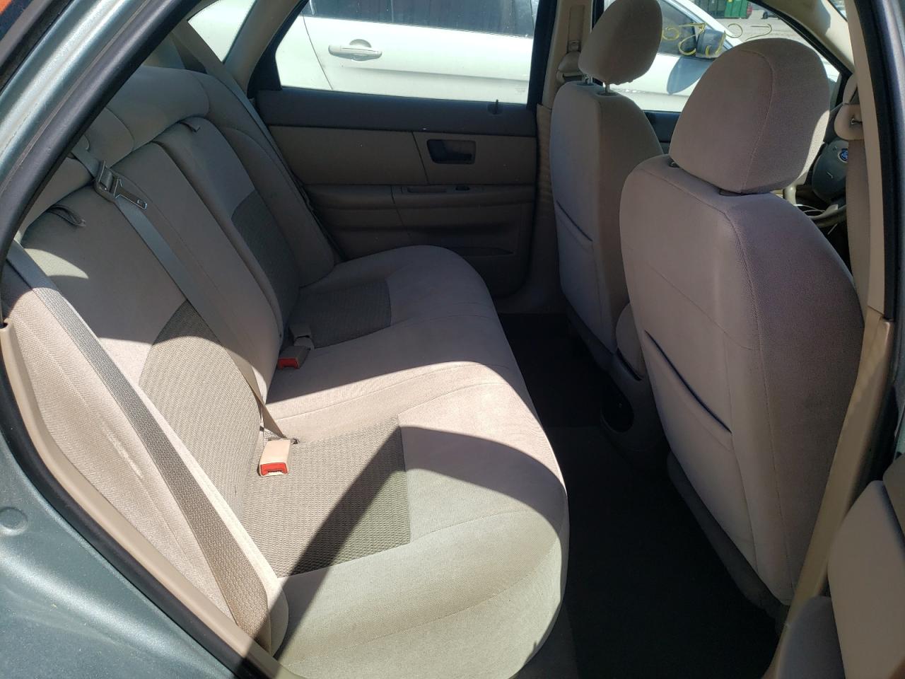 Photo 6 from auction – 2006 FORD TAURUS SE with VIN 1FAFP53U66A261160