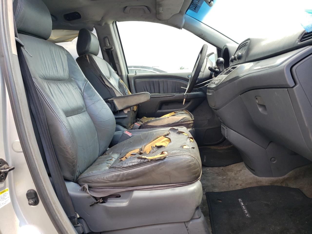 Photo 5 from auction – 2005 HONDA ODYSSEY EX with VIN 5FNRL38635B049730