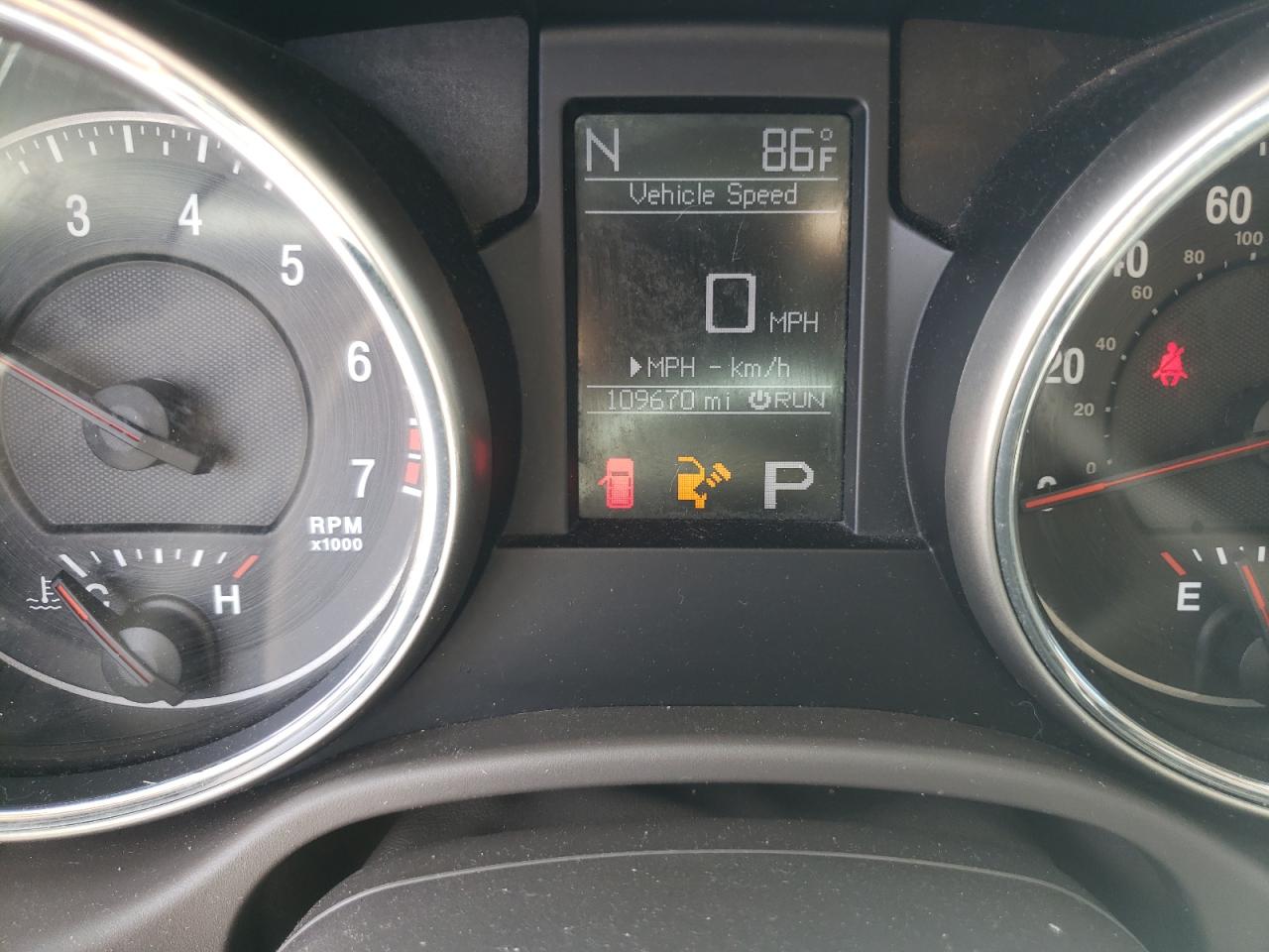 Photo 8 from auction – 2011 JEEP GRAND CHER with VIN 1J4RS4GG5BC615604