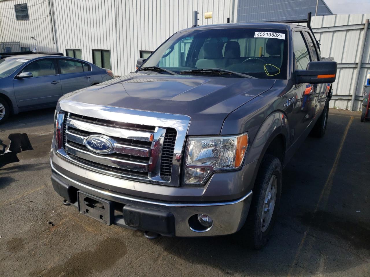 Photo 2 from auction – 2011 FORD F150 SUPER with VIN 1FTFX1EF1BKD71605
