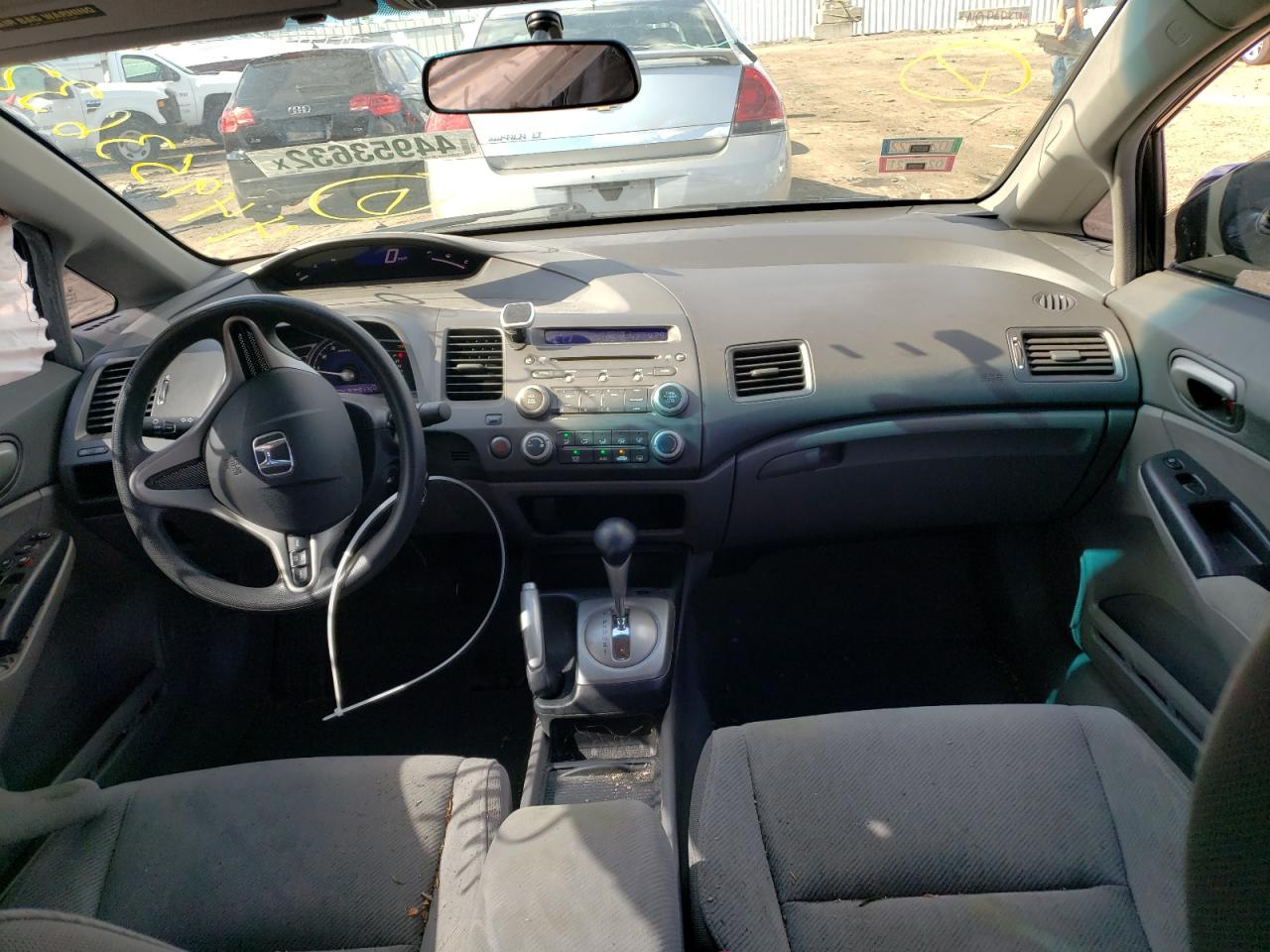 Photo 9 from auction – 2010 HONDA CIVIC LX with VIN 2HGFA1F58AH332010