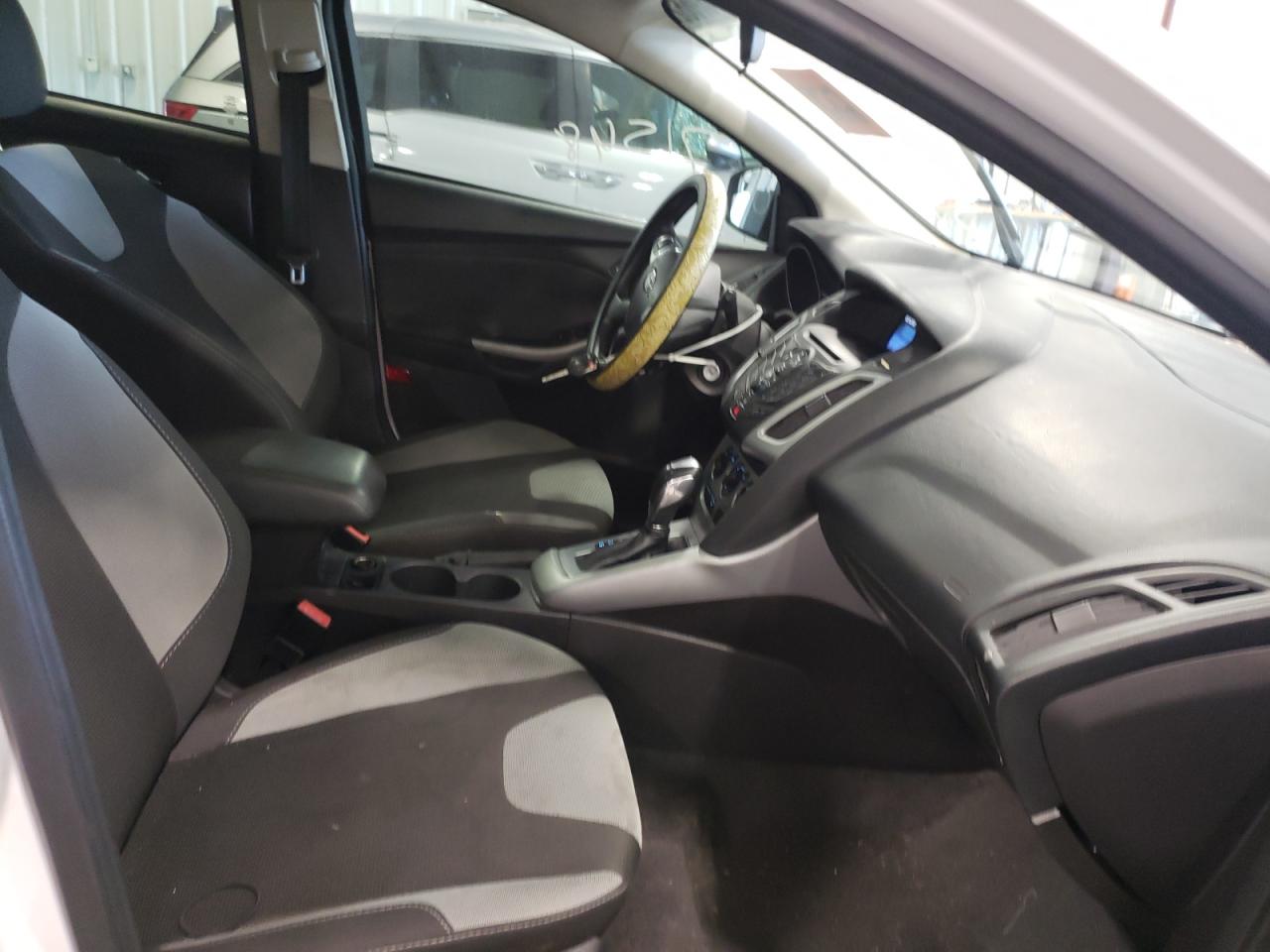 Фото 5 с аукциона – 2012 FORD FOCUS SE с VIN 1FAHP3K29CL224665