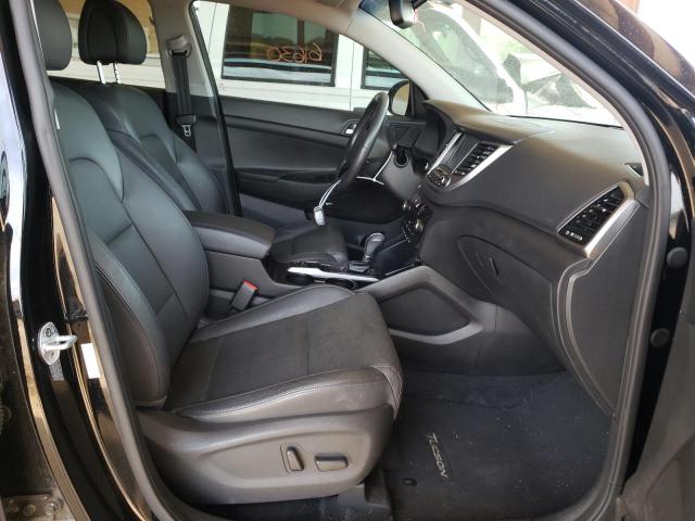 Photo 5 from auction – 2017 HYUNDAI TUCSON LIM with VIN KM8J33A41HU504975