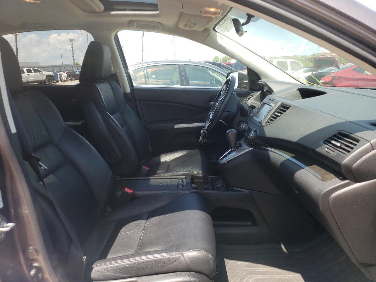 Photo 5 from auction – 2013 HONDA CR-V with VIN 5J6RM4H7XDL024163
