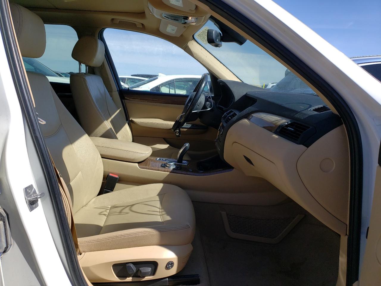 Photo 5 from auction – 2011 BMW X3 XDRIVE2 with VIN 5UXWX5C54BL700159