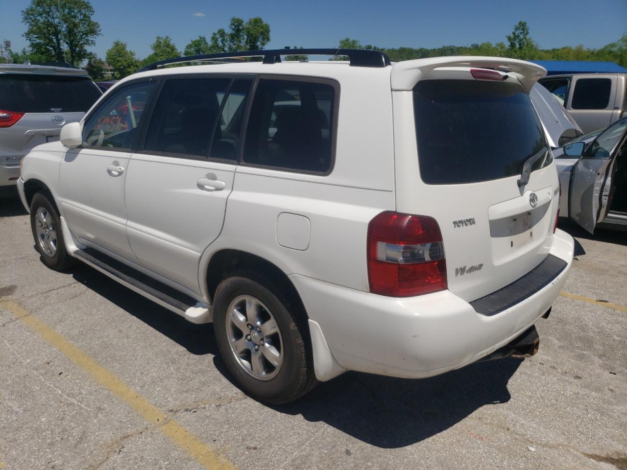 Foto 3 de la subasta – 2005 TOYOTA HIGHLANDER con VIN JTEEP21AX50071102