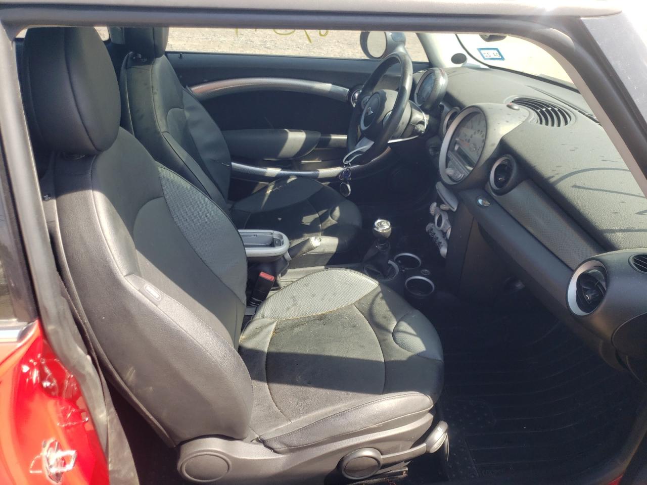Photo 5 from auction – 2008 MINI COOPER S with VIN WMWMF73528TT88369