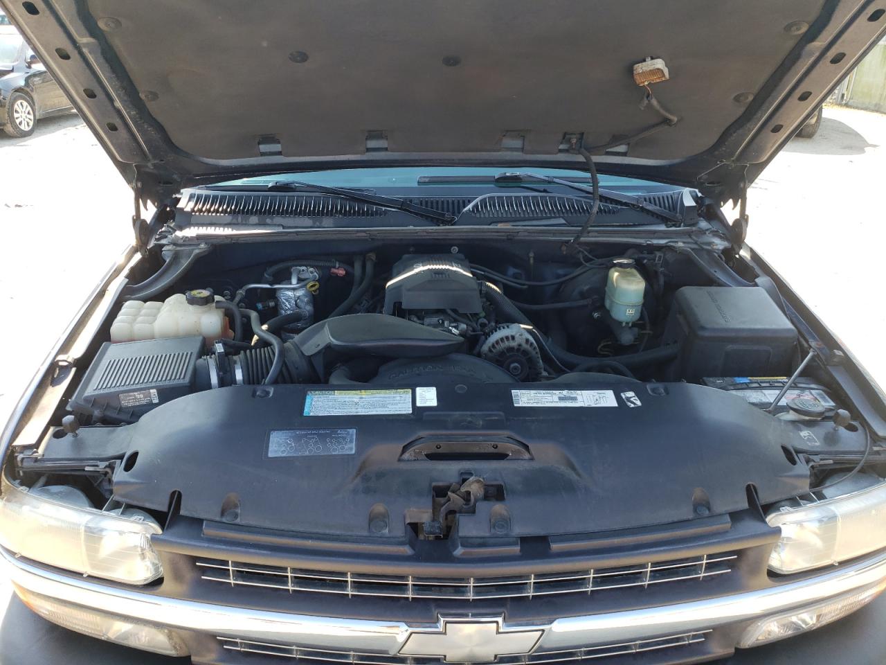 Photo 7 from auction – 2000 CHEVROLET SILVERADO with VIN 1GCEC14T5YZ159255