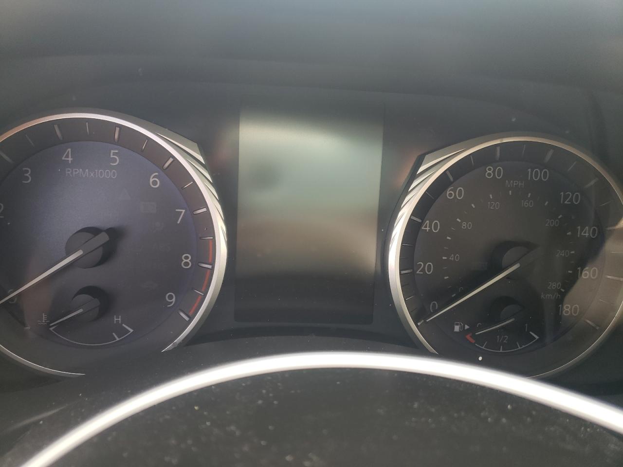 Photo 8 from auction – 2014 INFINITI Q50 BASE with VIN JN1BV7APXEM692236