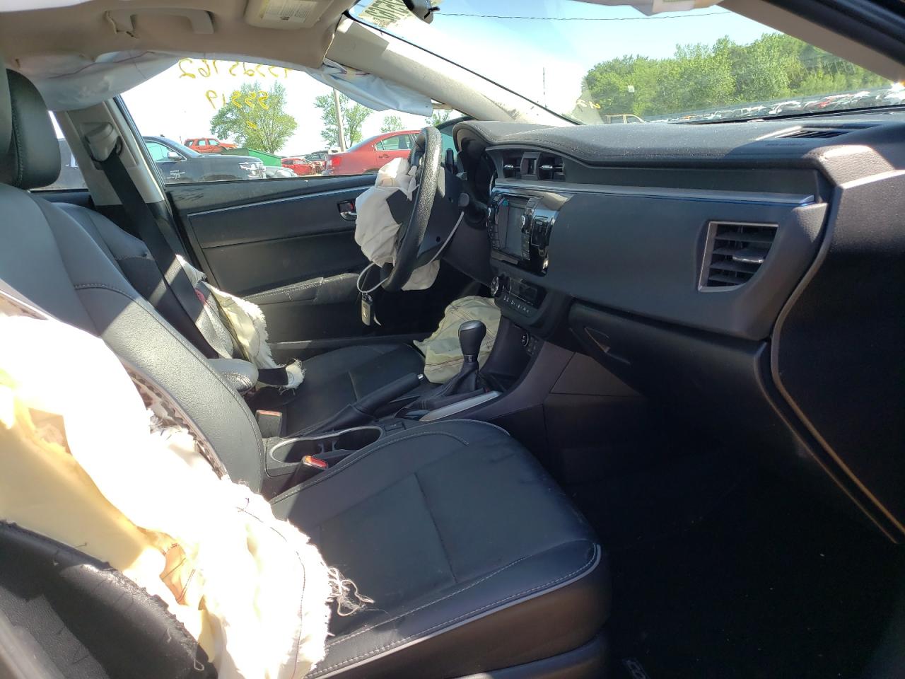 Photo 5 from auction – 2015 TOYOTA COROLLA L with VIN 2T1BURHE6FC426971