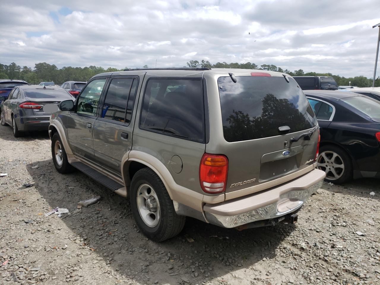Photo 3 from auction – 2000 FORD EXPLORER E with VIN 1FMZU74E1YZB72969