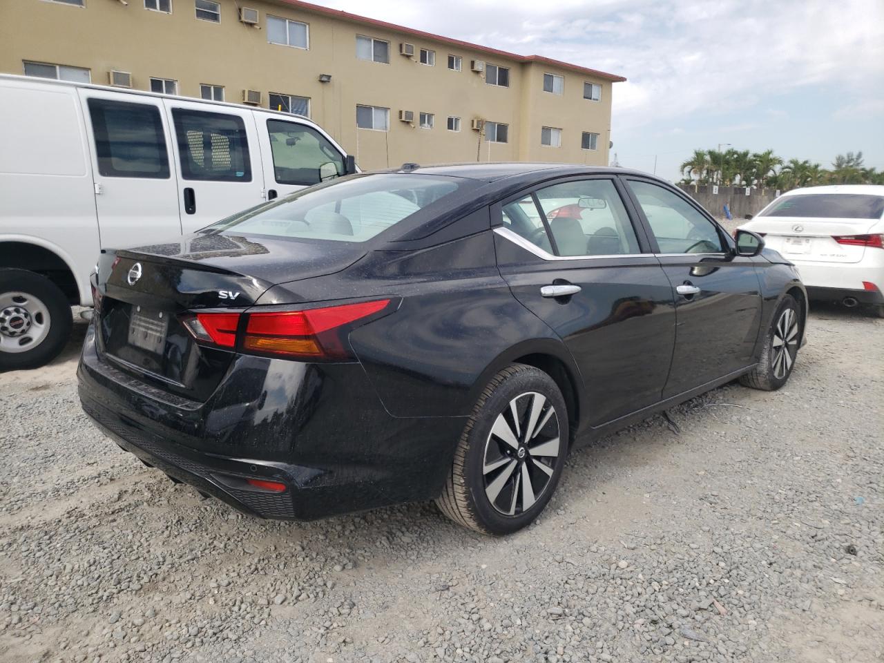 Photo 4 from auction – 2021 NISSAN ALTIMA SV with VIN 1N4BL4DVXMN369797