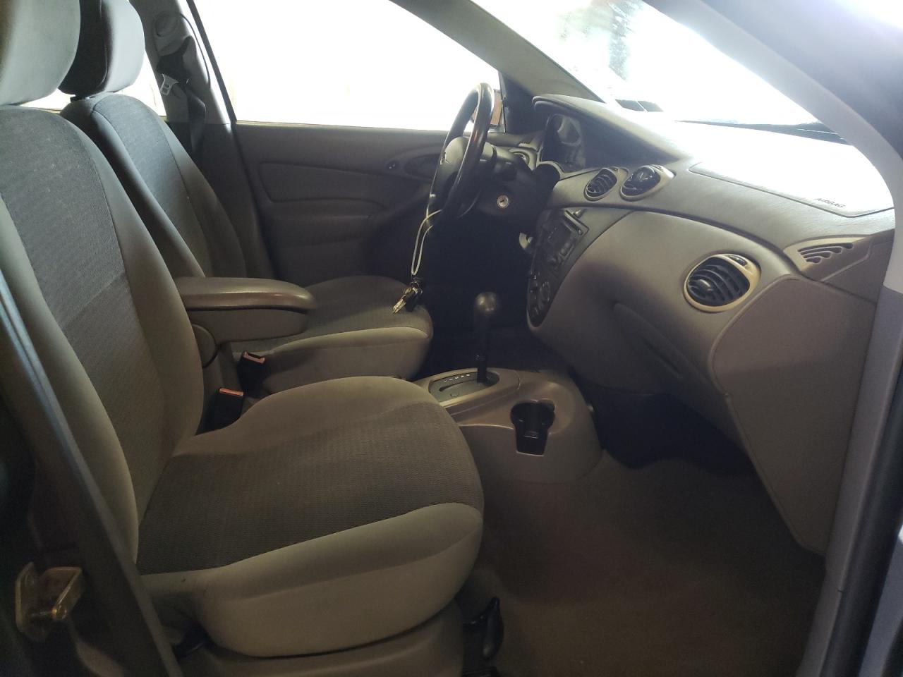 Photo 5 from auction – 2003 FORD FOCUS SE C with VIN 1FAFP34363W276556