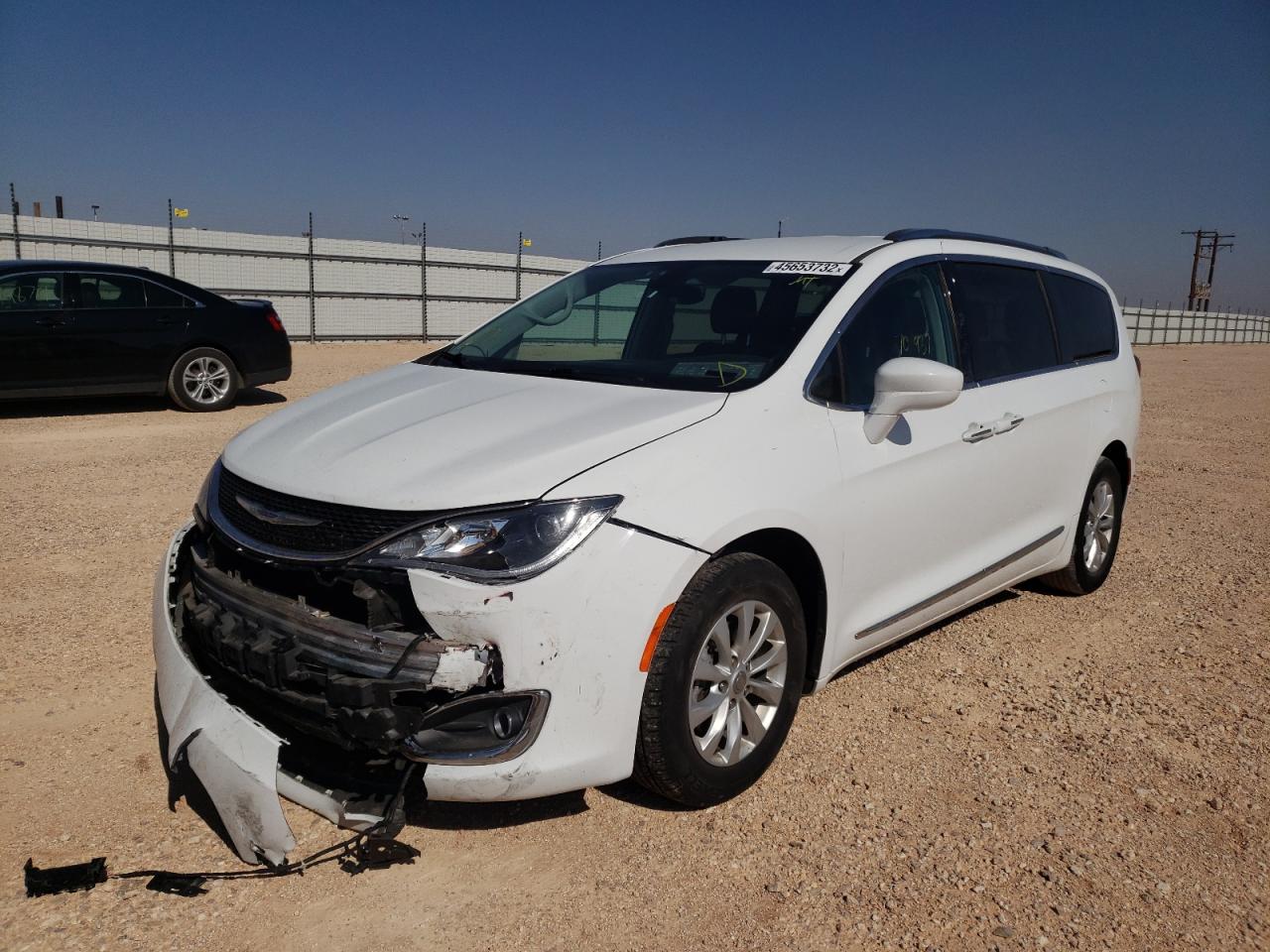 Photo 2 from auction – 2019 CHRYSLER PACIFICA T with VIN 2C4RC1BG8KR625575