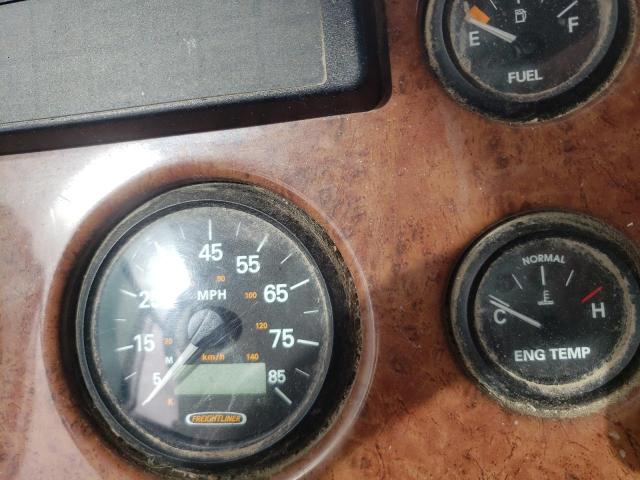 Photo 8 from auction – 2003 FREIGHTLINER CLASSIC with VIN 4UZAAHAKX3CM31055