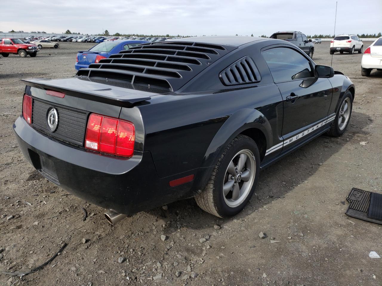 Photo 4 from auction – 2007 FORD MUSTANG with VIN 1ZVFT80N175270358