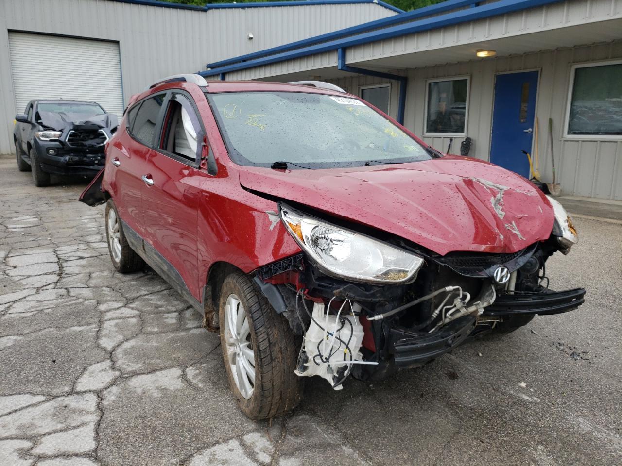 HYUNDAI TUCSON GLS 2011 with VIN KM8JUCAC0BU248937 - Photo from auction