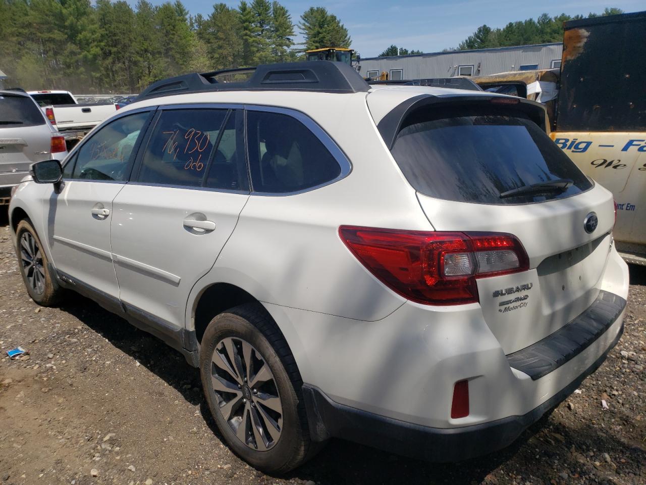 Photo 16 from auction – 2015 SUBARU OUTBACK 2. with VIN 4S4BSALC4F3319712