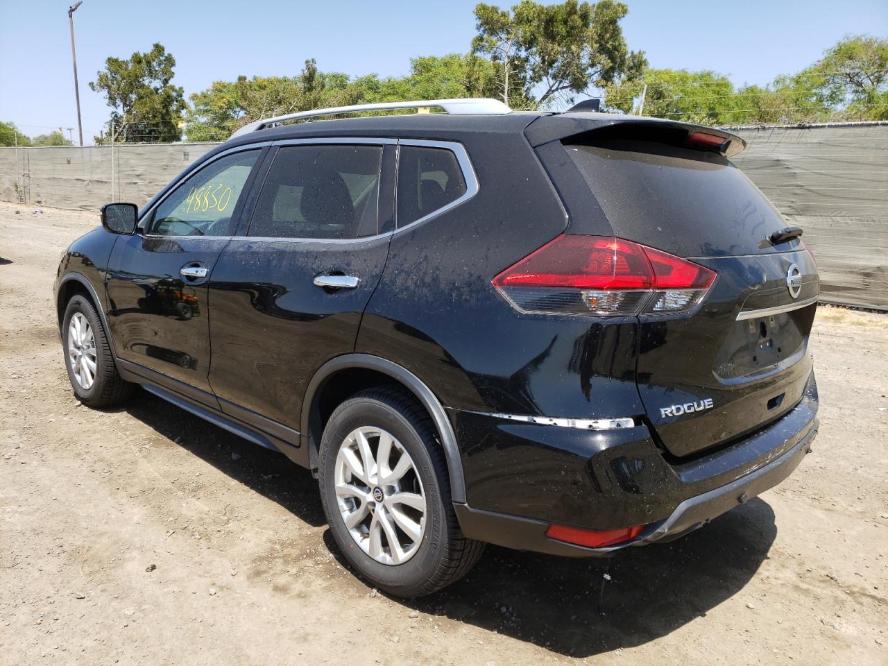 Photo 3 from auction – 2020 NISSAN ROGUE S with VIN KNMAT2MT4LP534657