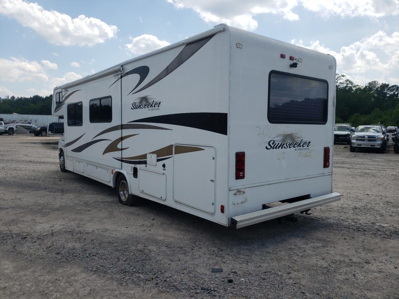 Photo 3 from auction – 2011 FORD ECONOLINE with VIN 1FDXE4FS8BDA49454