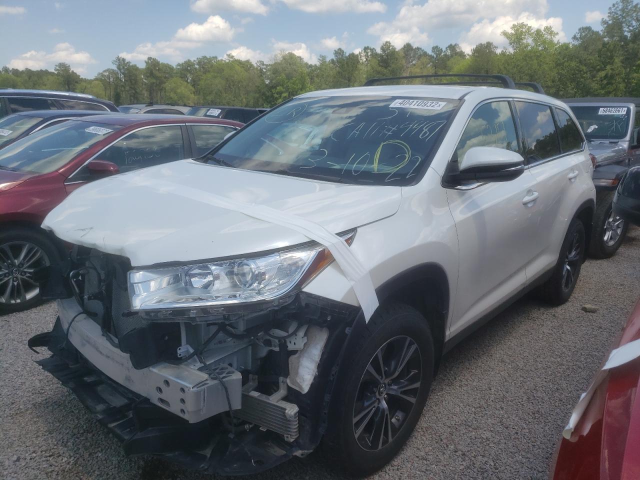 Photo 2 from auction – 2019 TOYOTA HIGHLANDER with VIN 5TDBZRFH1KS969564
