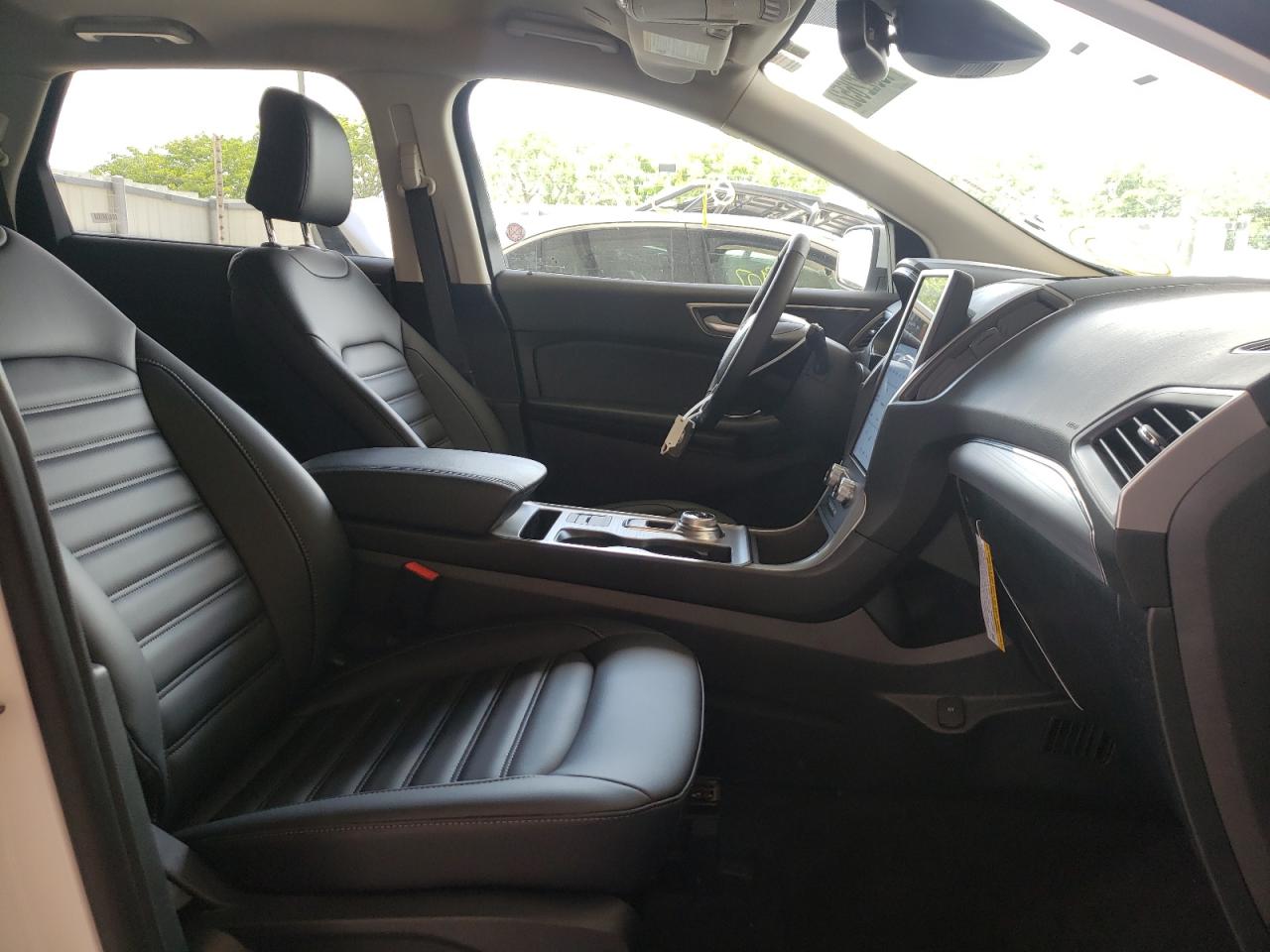 Photo 5 from auction – 2022 FORD EDGE SEL with VIN 2FMPK4J92NBA39428