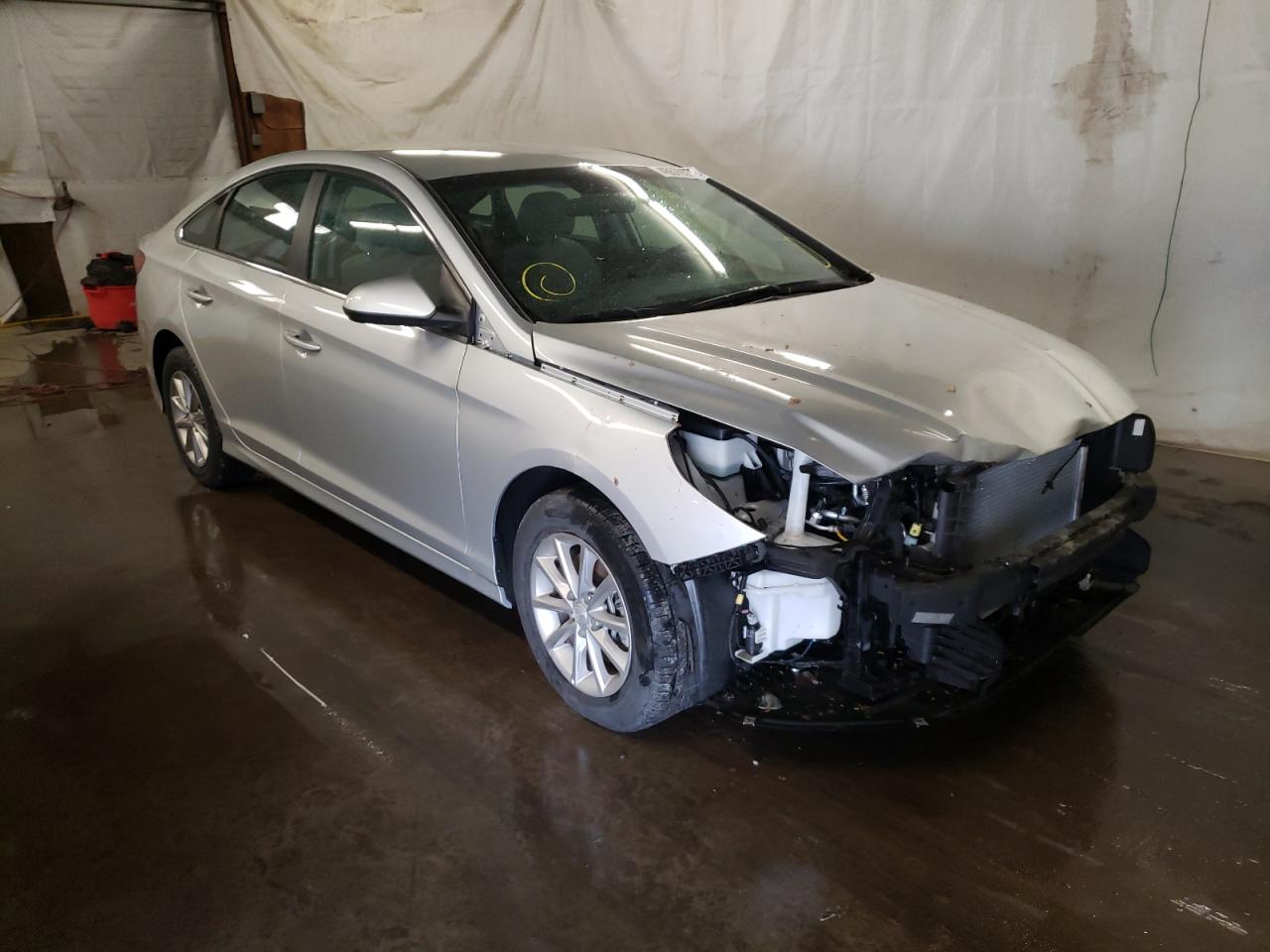 HYUNDAI SONATA SE 2019 with VIN 5NPE24AF4KH744975 - Photo from auction