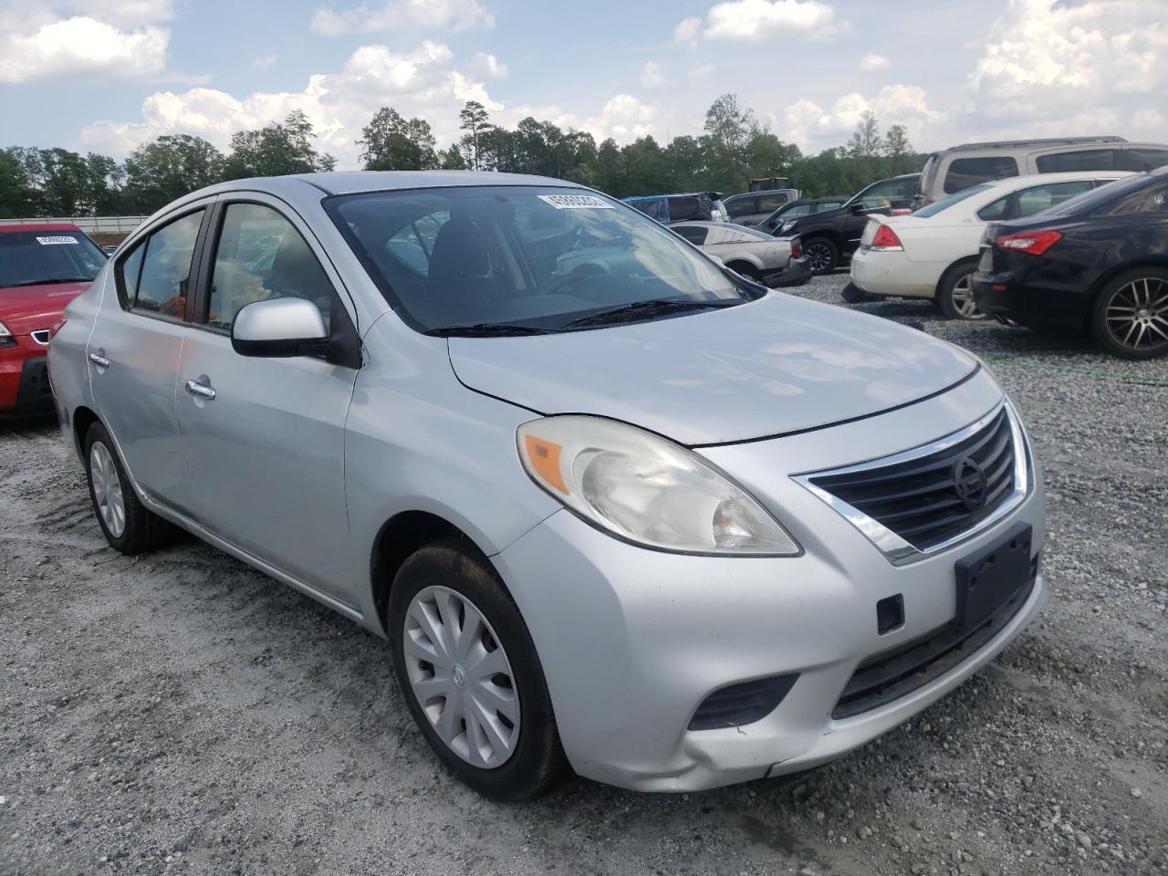 NISSAN VERSA S 2012 with VIN 3N1CN7APXCL899396 - Photo from auction